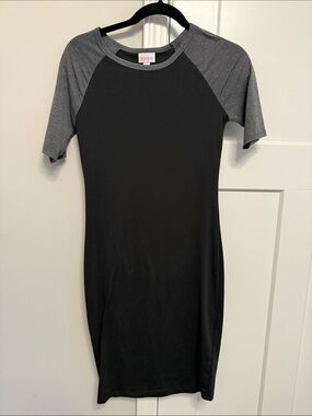 LuLaRoe Black with Gray Raglan Midi Dress